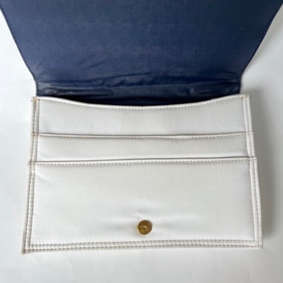 Vintage Markay Bags White leather Clutch with Gold Accents - Picture 7 of 7